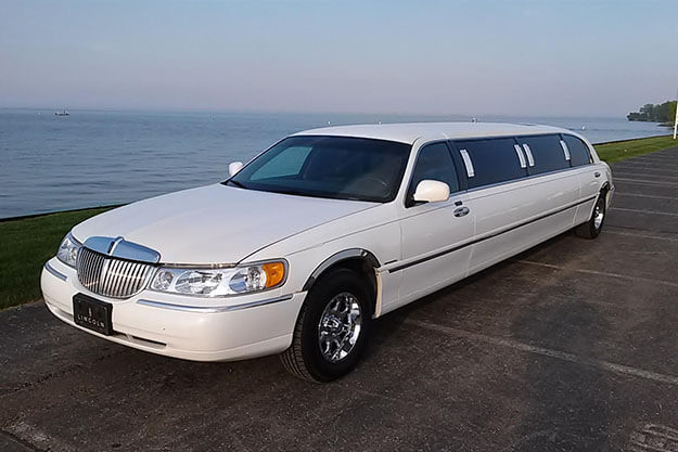 Jackson towncar limos